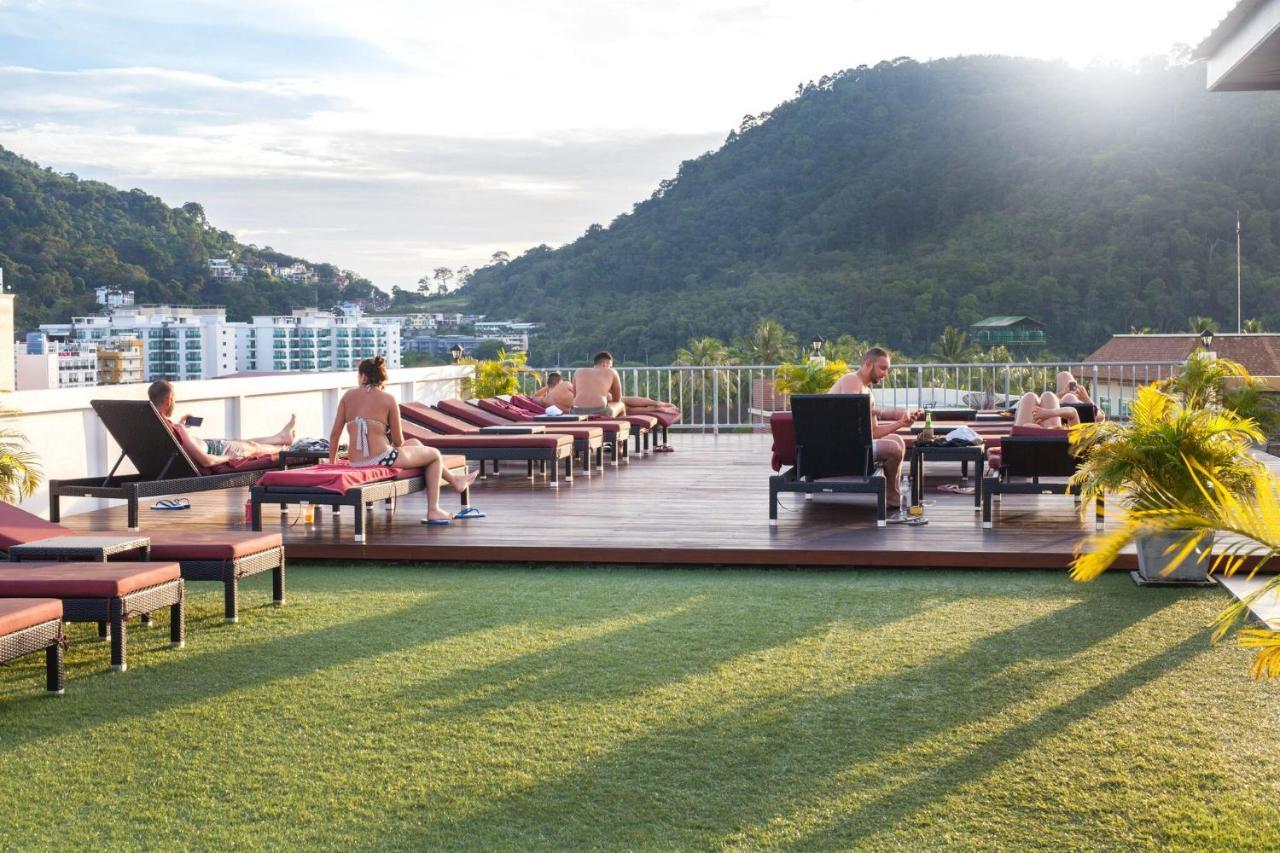 Paripas Patong Resort Exterior photo